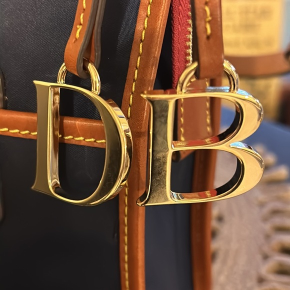 NWOT Dooney & Bourke Nylon Double pocket crossbody & Shoulder Bag Wayfarer Camde - Picture 4 of 12